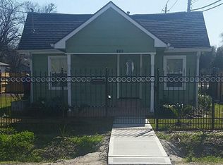 300 E 40th 1/2 St, Houston, TX 77018