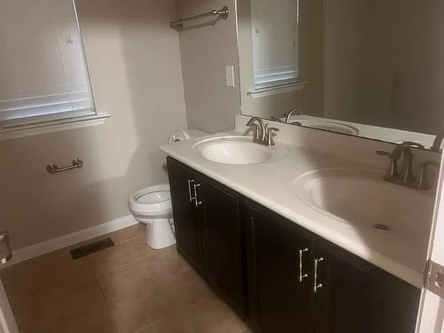 6037 Fryars Gate Ct — Photo 17
