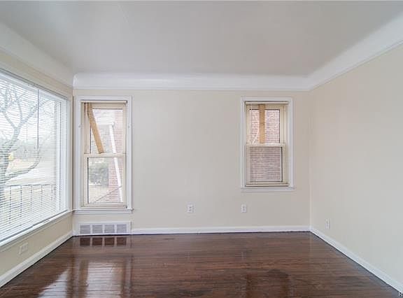 3rd image of 23464 Riverpark Ave