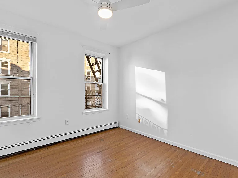 711 Willow Ave #3D — Photo 11
