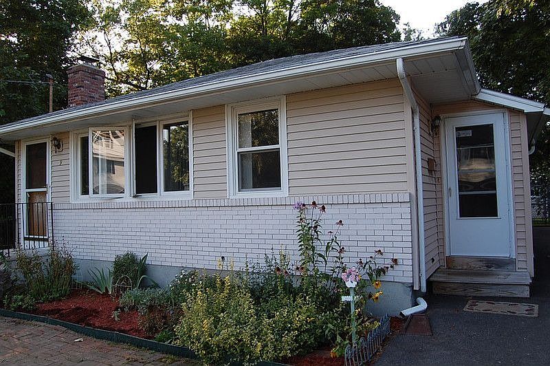 2nd image of 9 Monomoy St