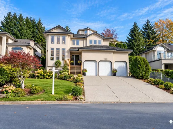 35683 Timberlane Dr, Abbotsford, BC V3G 1L6