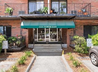 1321 Worcester Rd #505, Framingham, MA 01702