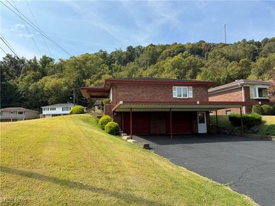 629 Tulip Ln, Martins Ferry, OH, 43935