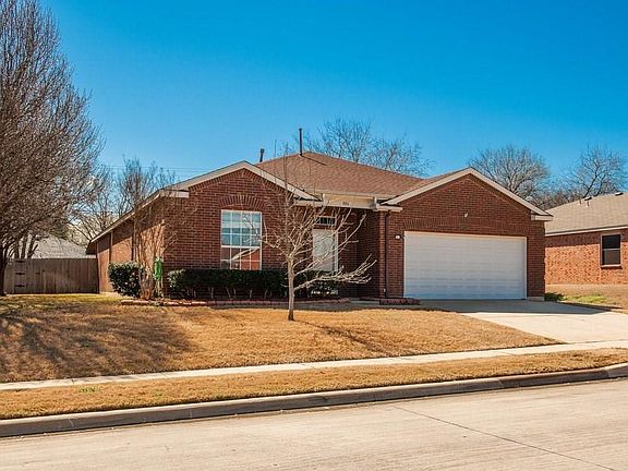 2nd image of 806 White Dove Dr