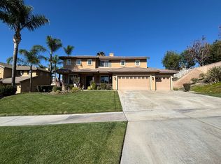 1163 Via Vista Dr, Riverside, CA 92506