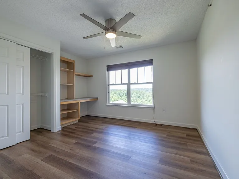 834 Harts Cove Way — Photo 5