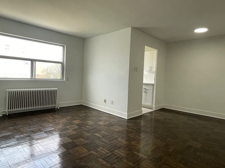 285 Park Lawn Rd — Photo 10