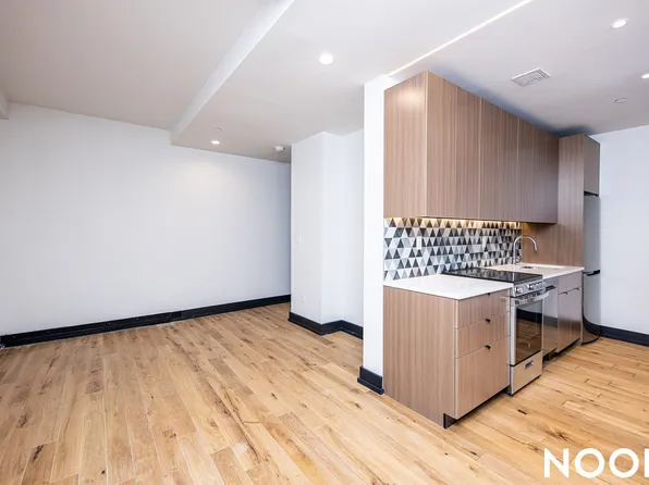 1270 New York Avenue image 3 of 40