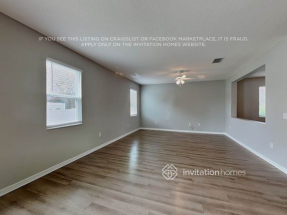 3rd image of 928 Costa Mesa Ln