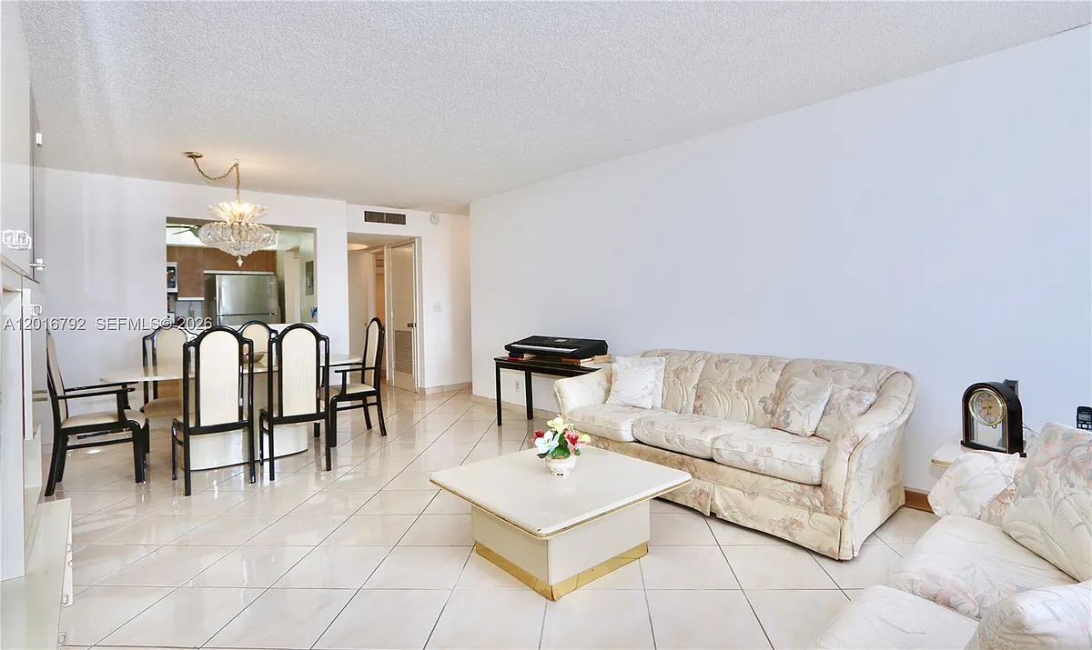Building Photo - 2401 S Ocean Dr #806