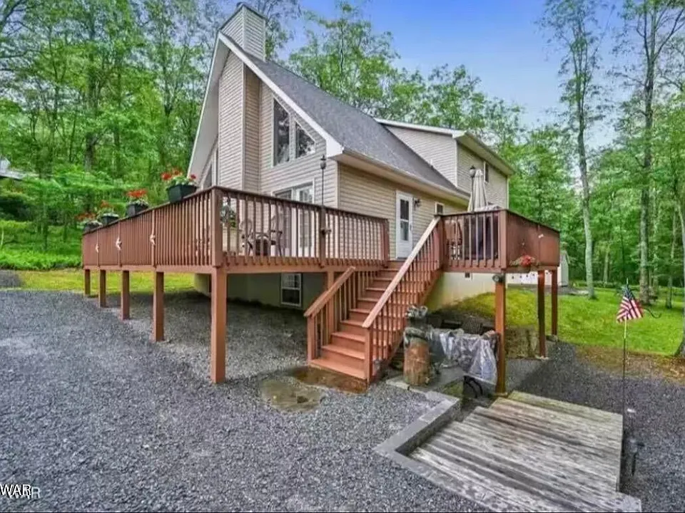 129 Laurel Rd