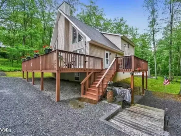 129 Laurel Rd, Lackawaxen, PA 18435
