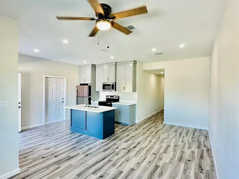 5078 McKenzie Rd #B — Photo 2