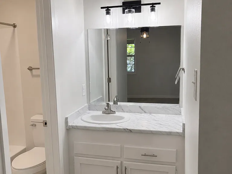 133 Westridge Dr #D — Photo 9