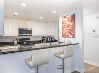 838 Pine Ave, Long Beach, CA 90813