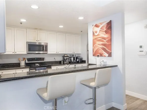 838 Pine Ave, Long Beach, CA 90813