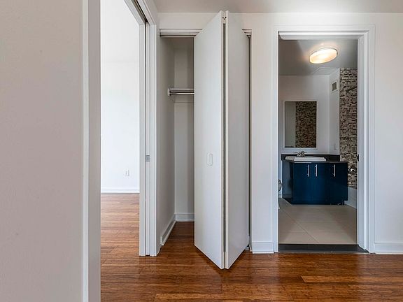 5th image of 101 Avenue D #7F0