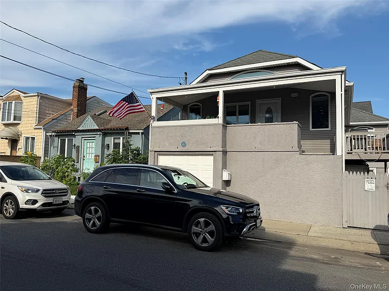 60 Trenton Ave — Photo 16