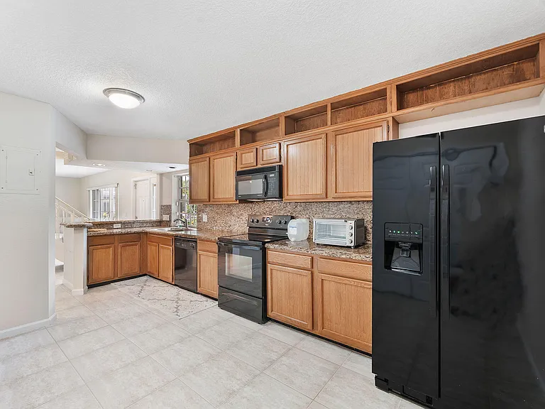 2704 Vision Dr — Photo 7