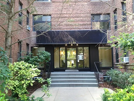 Sold by Superior Realty Service | media 36