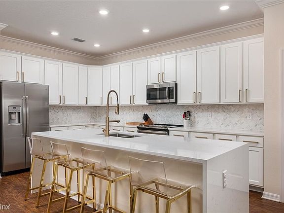 5th image of 8283R Olive Brook Dr