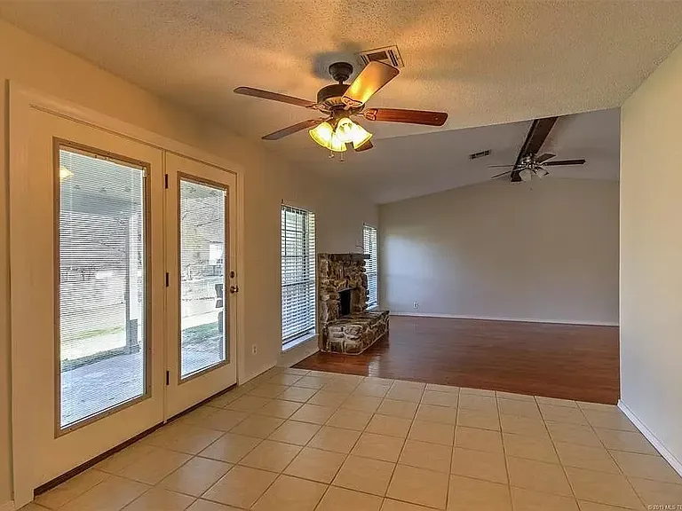 2604 W Hartford St — Photo 17