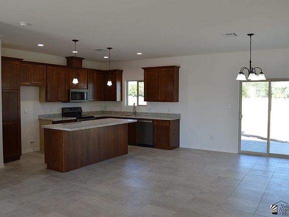 4th image of 2120 W Meredith Ln