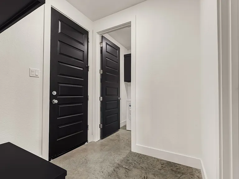 3003 Alpha Wolf Ct — Photo 24