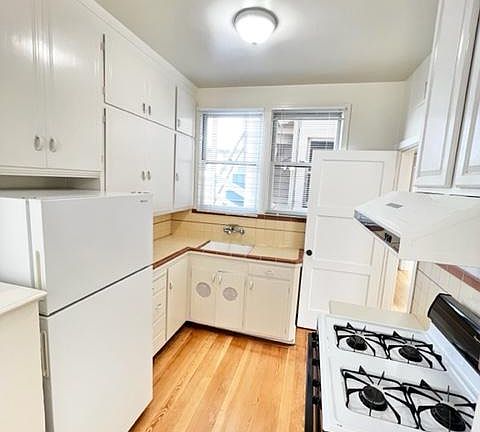 3rd image of 55 Highland Ave