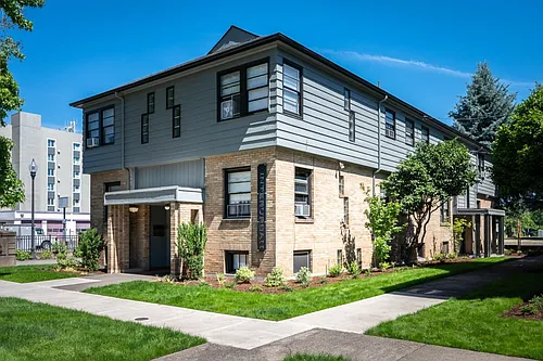 The Interurban Apartments Photo 1