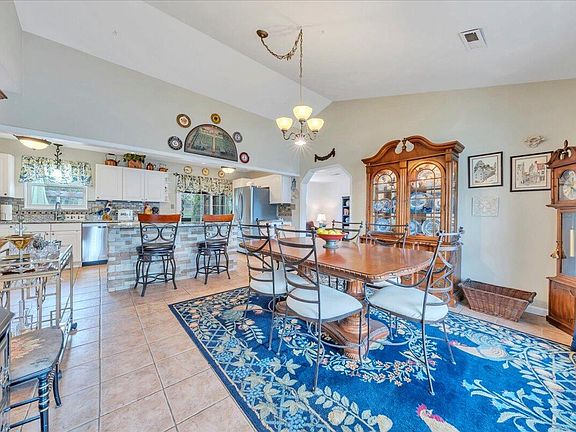 4th image of 5429 Taney Dr