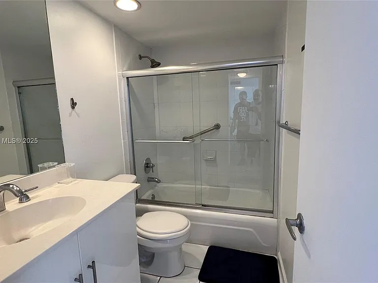 3001 S Ocean Dr — Photo 12