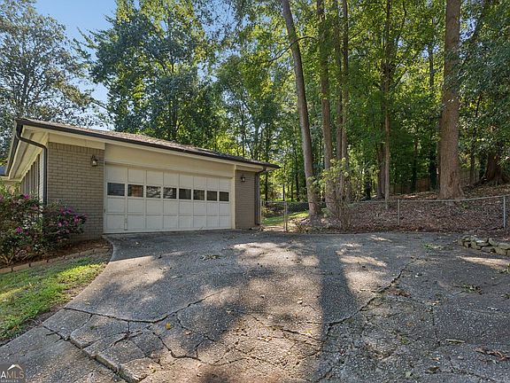 3rd image of 3195 Ann Rd