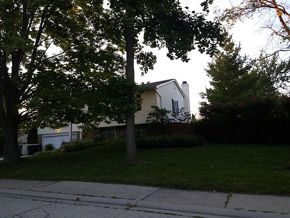 4th image of 1120 Millbrook Dr