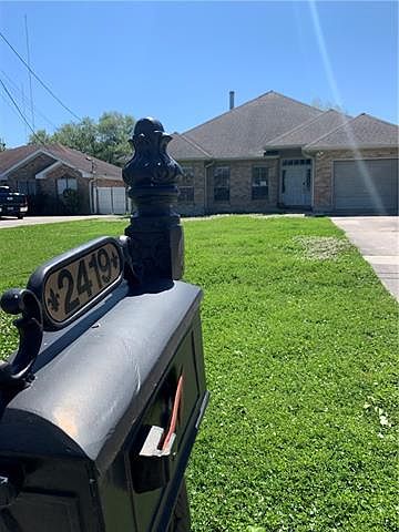1st image of 2419 Memorial Park Dr