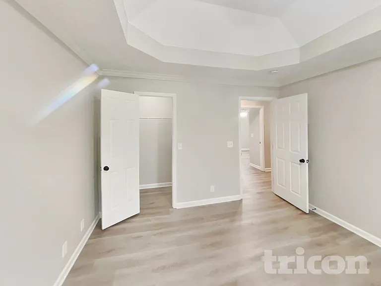 104 Edgewater Ct — Photo 8