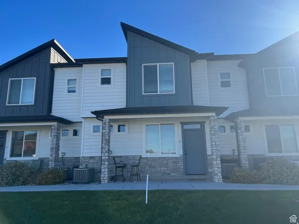 253 E 1725 N Unit 2, Logan, UT 84341