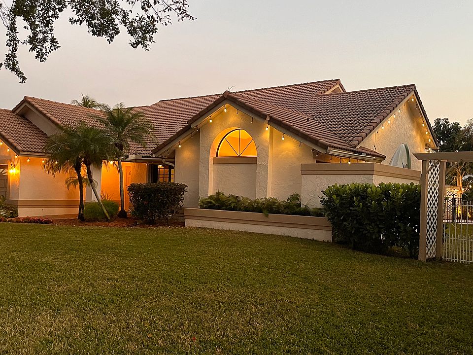 1st image of 10886 NW 9th Mnr
