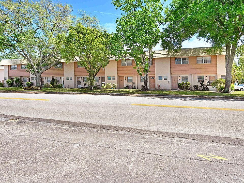 1st image of 2527 Country Club Dr #126
