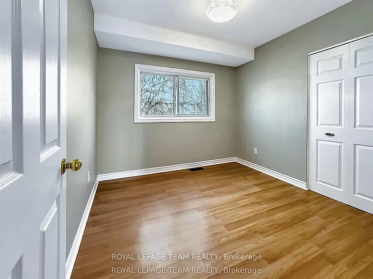 925 Moorvale St #UPPER — Photo 17