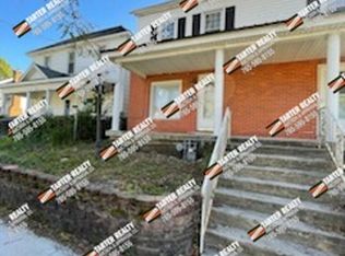 533 W Franklin St, Winchester, IN 47394