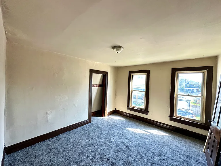 413 Bartram Ave — Photo 10