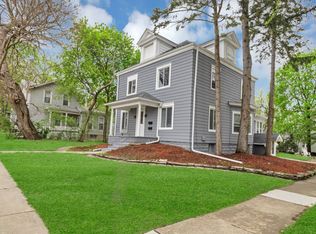 209 E Washington St #2, West Chicago, IL 60185