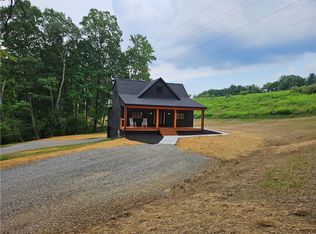 120 Spring Run Rd, Butler, PA 16001