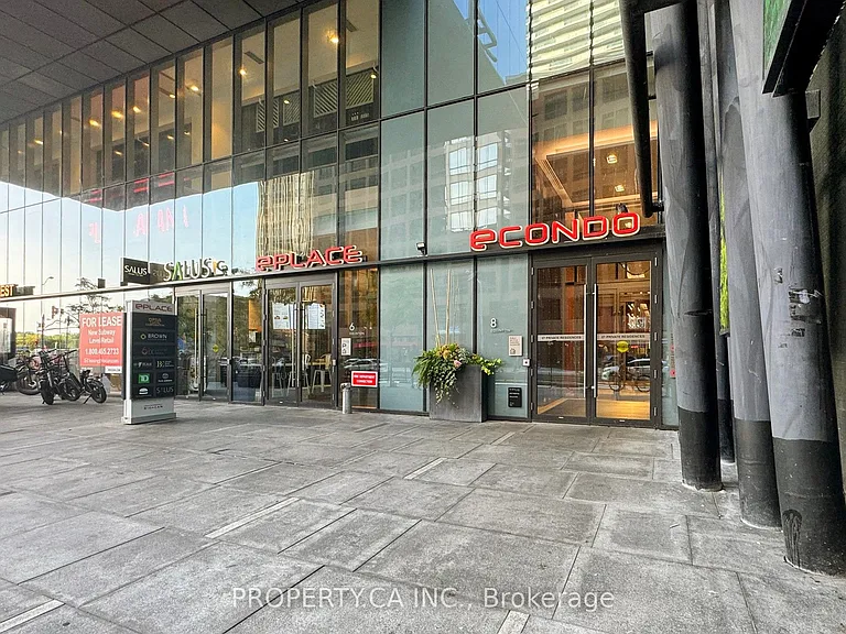 8 Eglinton Ave E #1411 — Photo 26