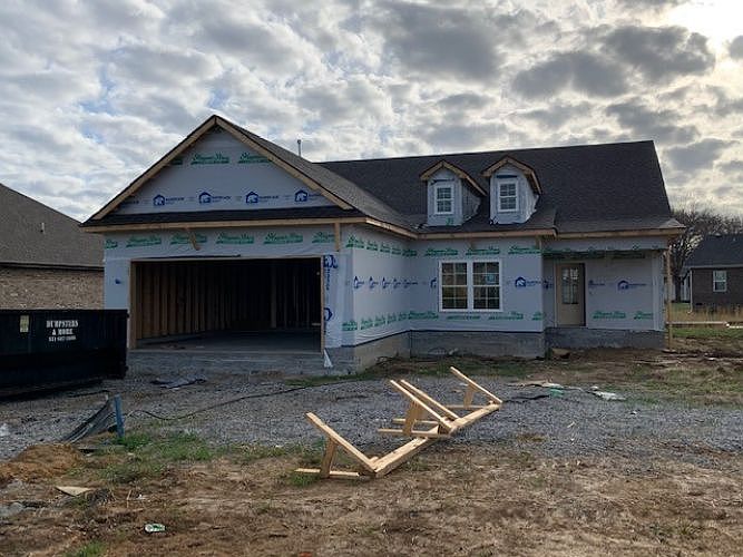 2nd image of 124 Spring Breeze Dr