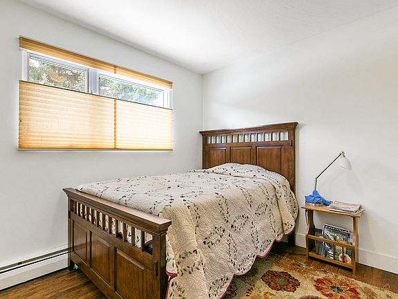5th image of 7222 Siesta Dr