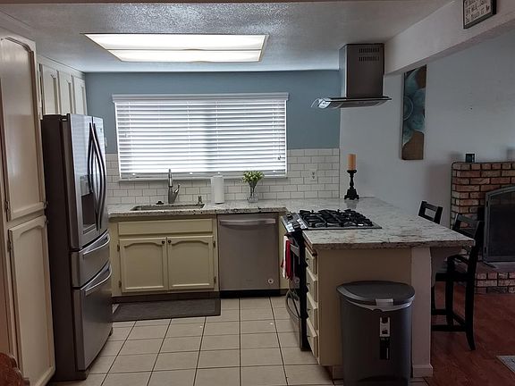 2nd image of 1442 E D St
