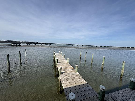 3rd image of 6206-2 Marsh Island Dr